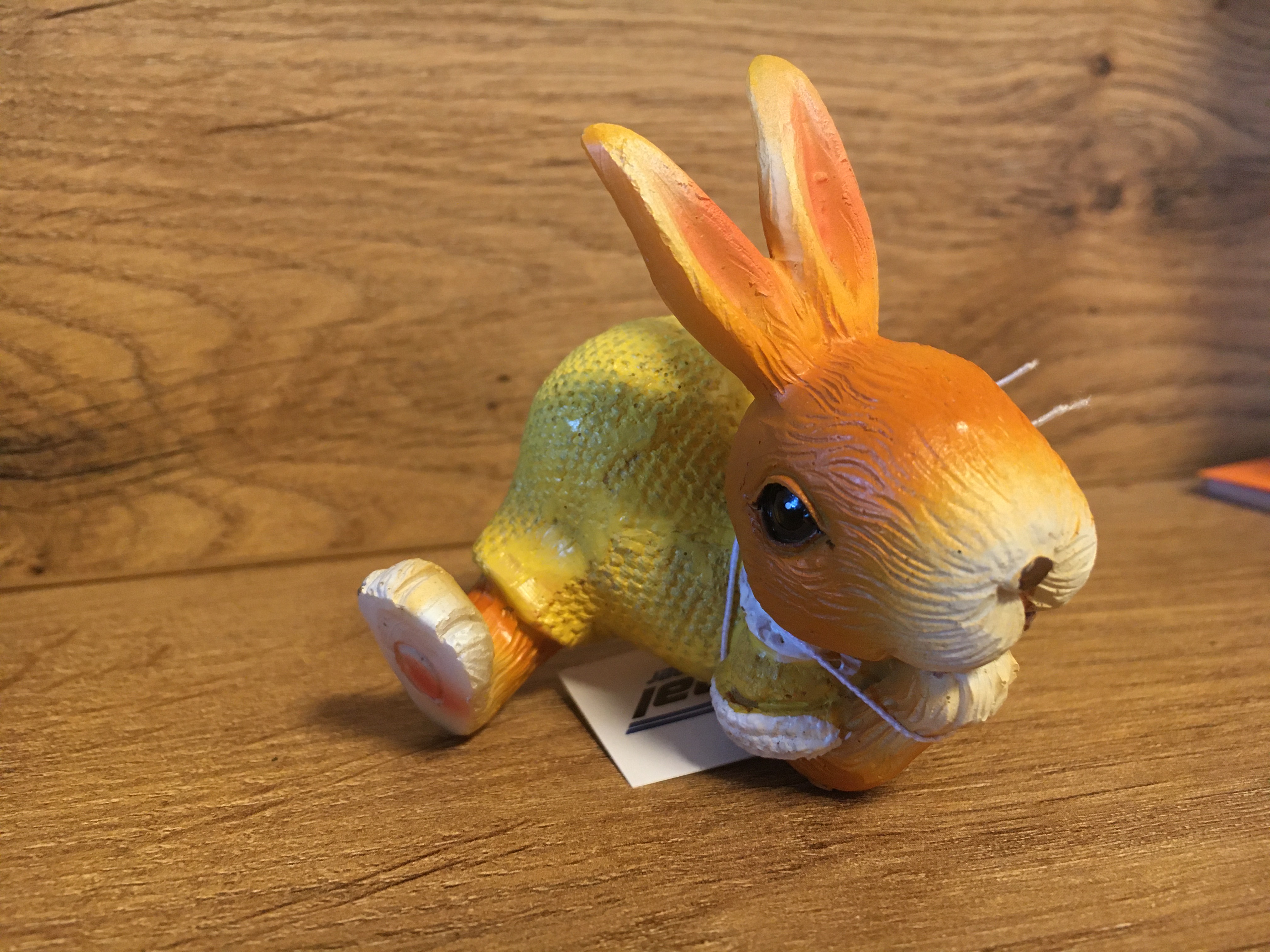 Zajac keramika 17cm oranžový